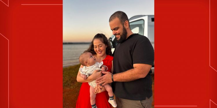 Casal do DF constrói motorhome e cria filha bebê viajando pela estrada; veja VÍDEOS